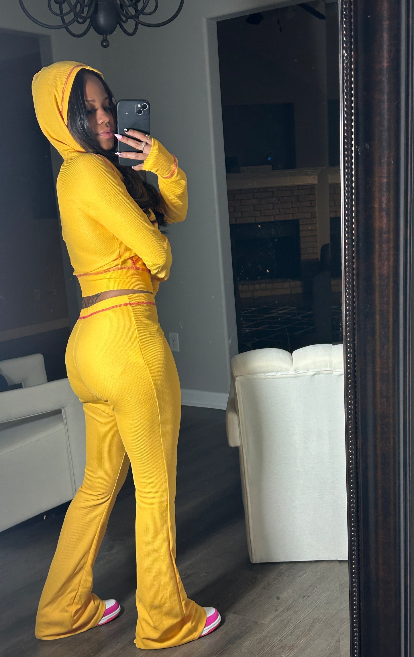 JUST CHILL "YELLOW"